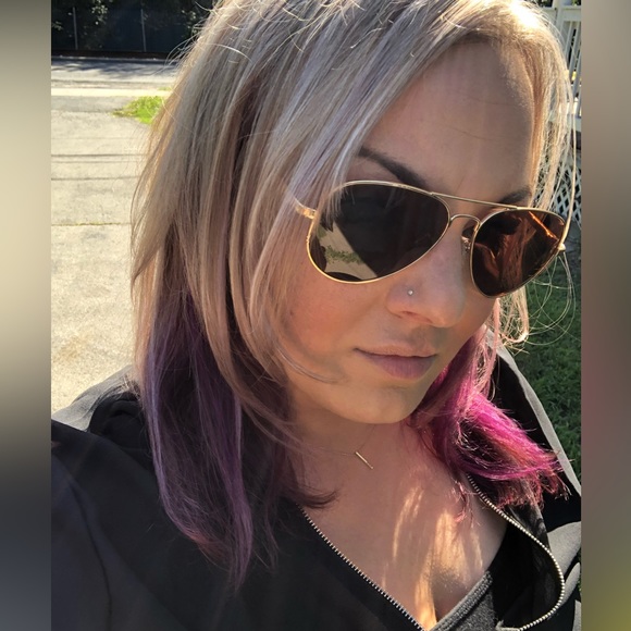 🪷Meet your Posher, Ashley🪷 - Picture 3 of 11